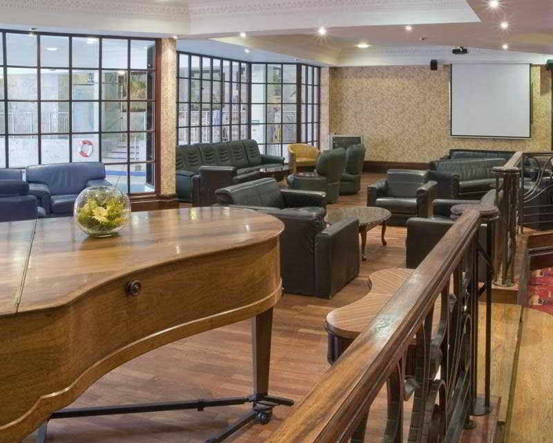 Royal Court Hotel & Spa Κόβεντρι Εξωτερικό φωτογραφία